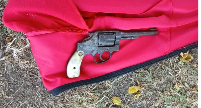 Demoraron a un menor que ten�a un arma de fuego adulterada